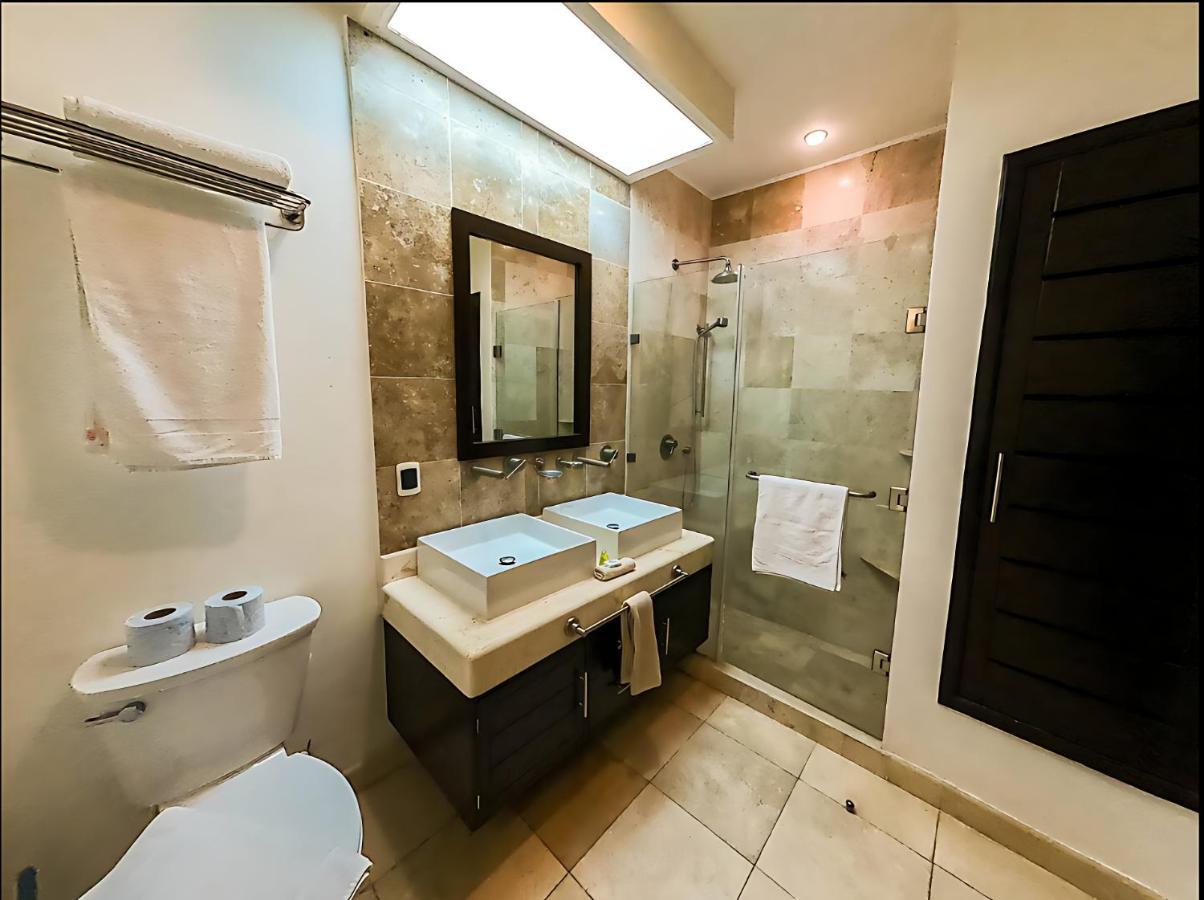 Faro 201 Beachfront Apartment With Ocean View, Close To 5Th Av Playa del Carmen Exteriör bild