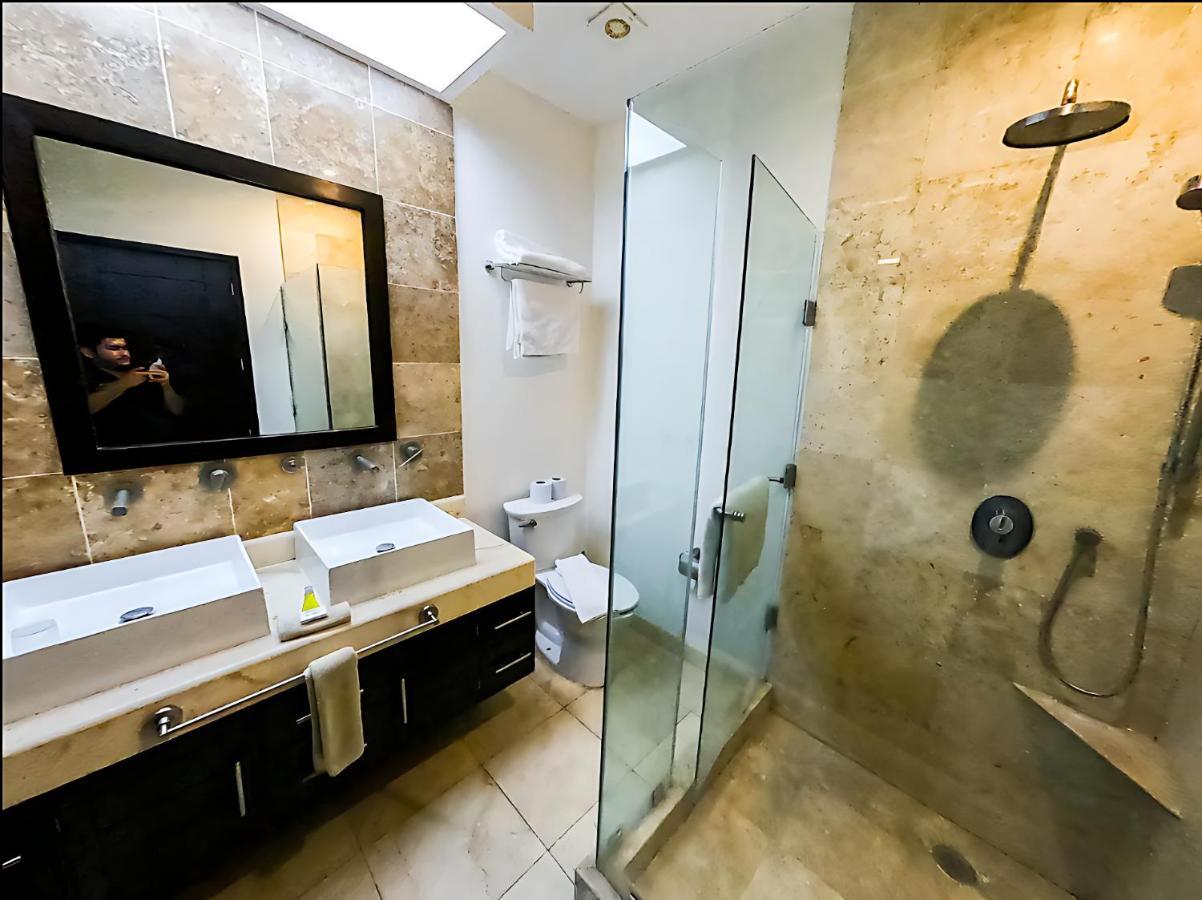 Faro 201 Beachfront Apartment With Ocean View, Close To 5Th Av Playa del Carmen Exteriör bild